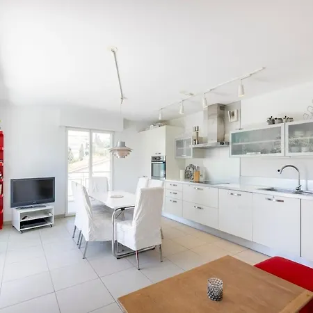 La Belle - Two Bedroom Lejlighed *