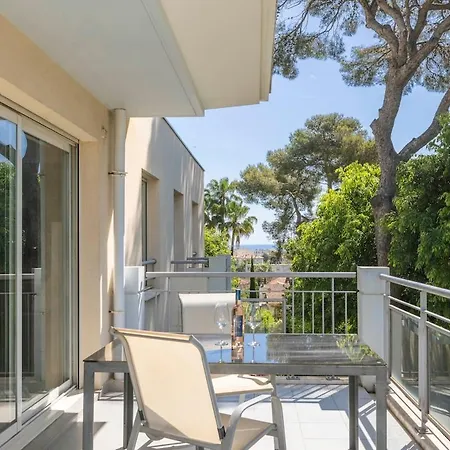 La Belle - Two Bedroom