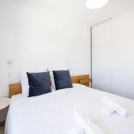 La Belle - Two Bedroom