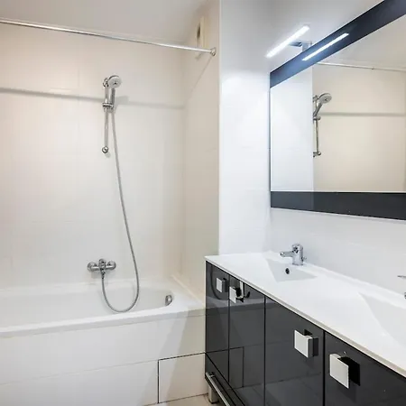 La Belle - Two Bedroom *