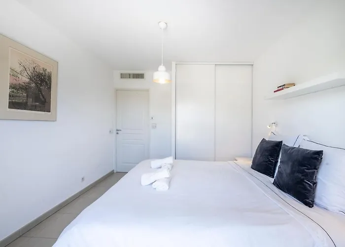 La Belle - Two Bedroom Lejlighed Antibes