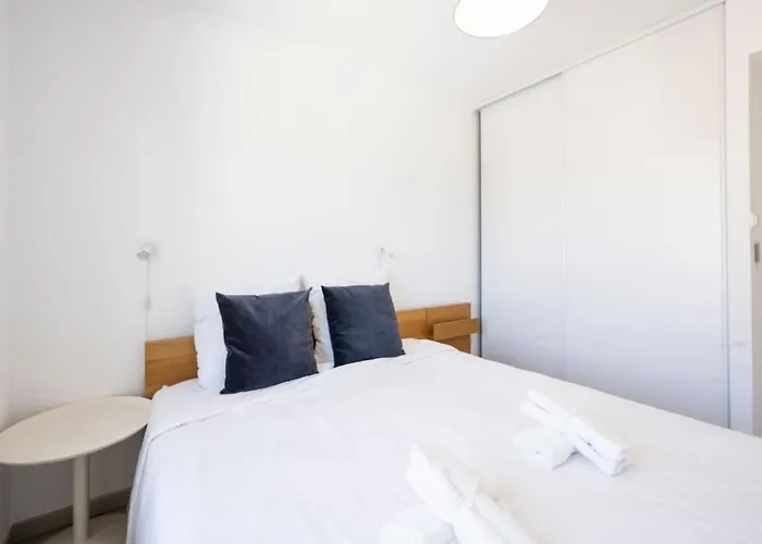 La Belle - Two Bedroom