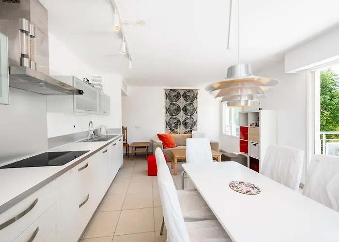 La Belle - Two Bedroom Antibes